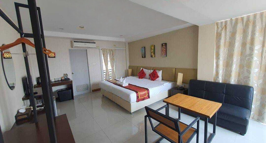 For sale 31 bedrooms hotel in Mueang Chiang Mai, Chiang Mai