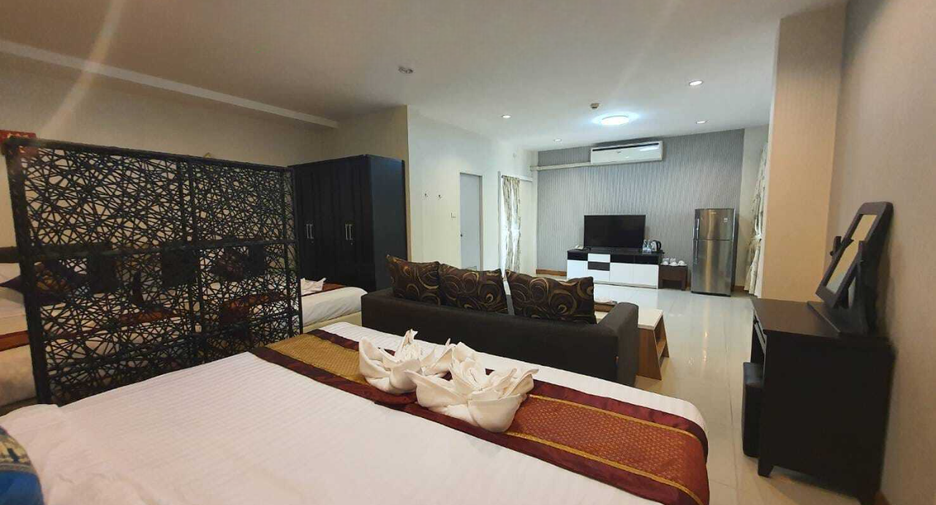 For sale 31 bedrooms hotel in Mueang Chiang Mai, Chiang Mai