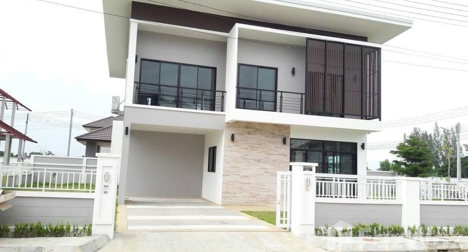 À vendre et à louer 3 chambres maison à San Kamphaeng, Chiang Mai