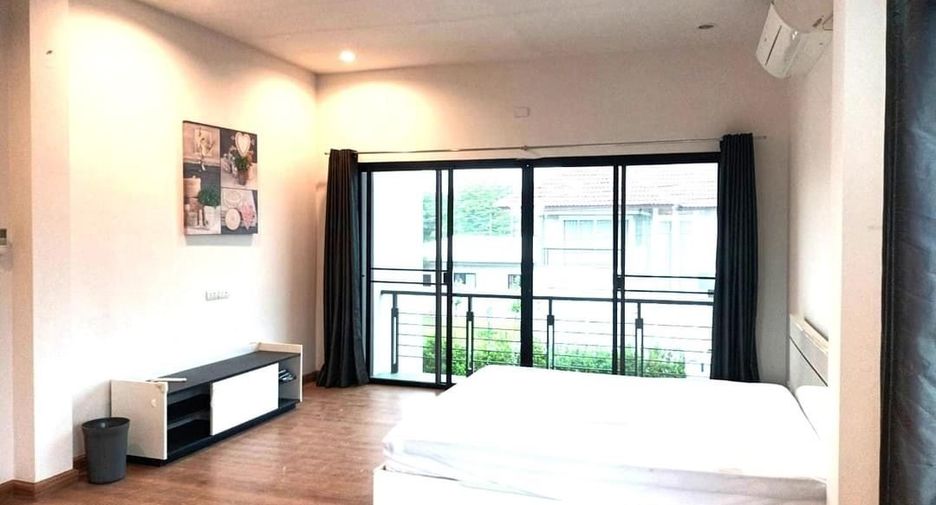 À vendre et à louer 3 chambres maison à San Kamphaeng, Chiang Mai