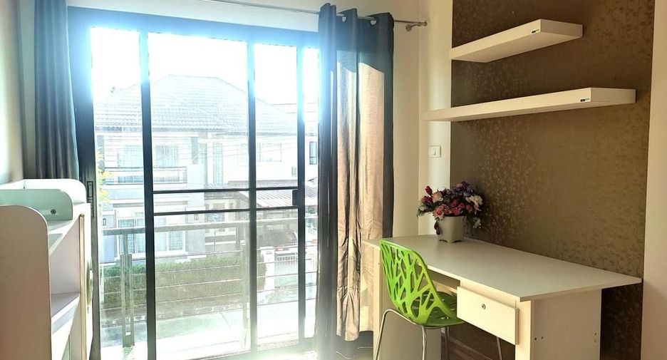 À vendre et à louer 3 chambres maison à San Kamphaeng, Chiang Mai