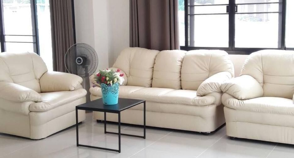 À vendre et à louer 3 chambres maison à San Kamphaeng, Chiang Mai