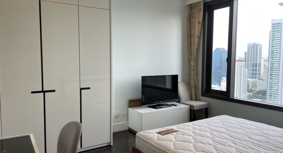 À vendre et à louer 3 chambres condo à Khlong Toei, Bangkok