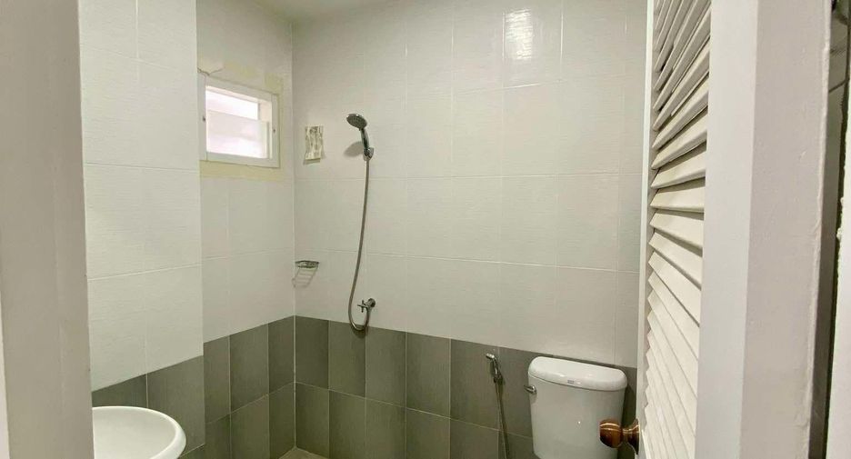 For sale 4 bedrooms house in Hang Dong, Chiang Mai
