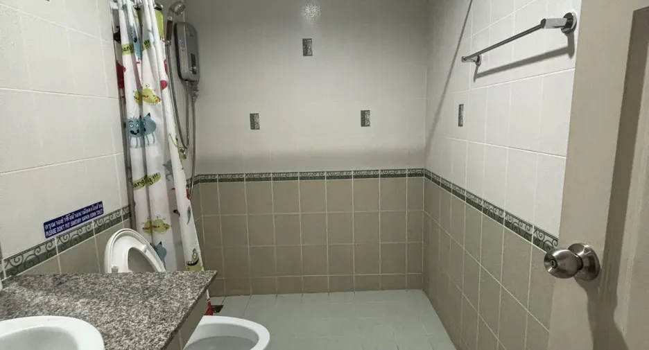 For rent 3 bedrooms townhouse in Cha Am, Phetchaburi