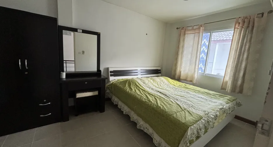 For rent 3 bedrooms townhouse in Cha Am, Phetchaburi