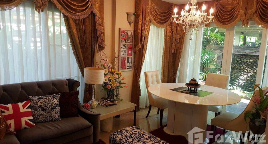 Haus zum Kauf mit 4 Zimmer in Mueang Chiang Mai, Chiang Mai