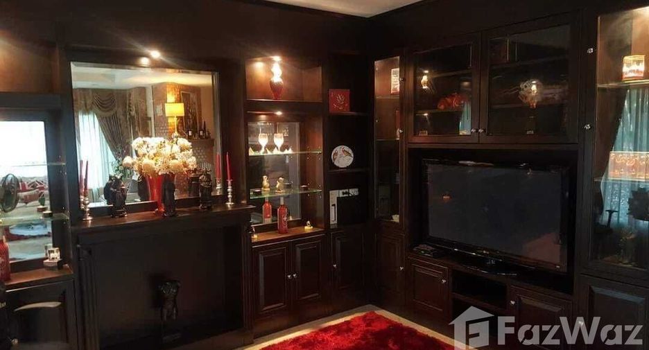 Haus zum Kauf mit 4 Zimmer in Mueang Chiang Mai, Chiang Mai