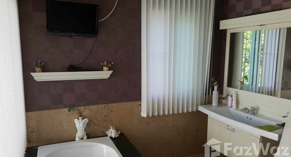 Haus zum Kauf mit 4 Zimmer in Mueang Chiang Mai, Chiang Mai