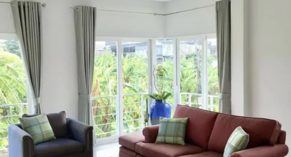 For sale and for rent 4 bedrooms house in Huai Khwang, Bangkok