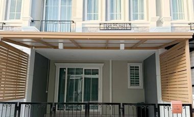For rent 3 bedrooms townhouse in Mueang Chiang Mai, Chiang Mai