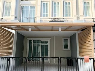 For Rent 3 Bedroom Townhouse In Mueang Chiang Mai