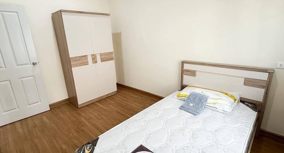 For rent 3 bedrooms townhouse in Mueang Chiang Mai, Chiang Mai