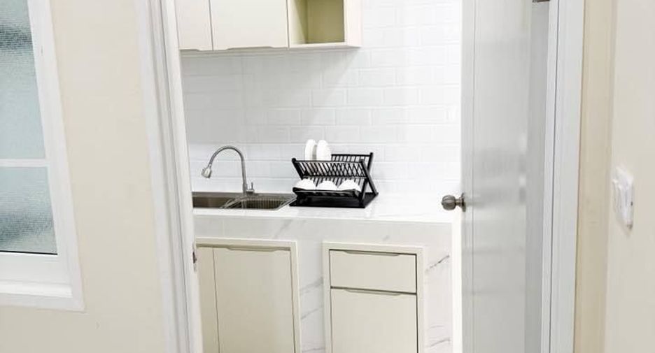 For rent 3 bedrooms townhouse in Mueang Chiang Mai, Chiang Mai