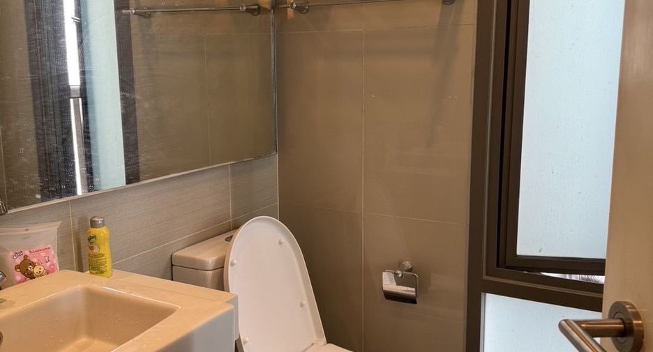 À vendre 2 chambres condo à Yan Nawa, Bangkok