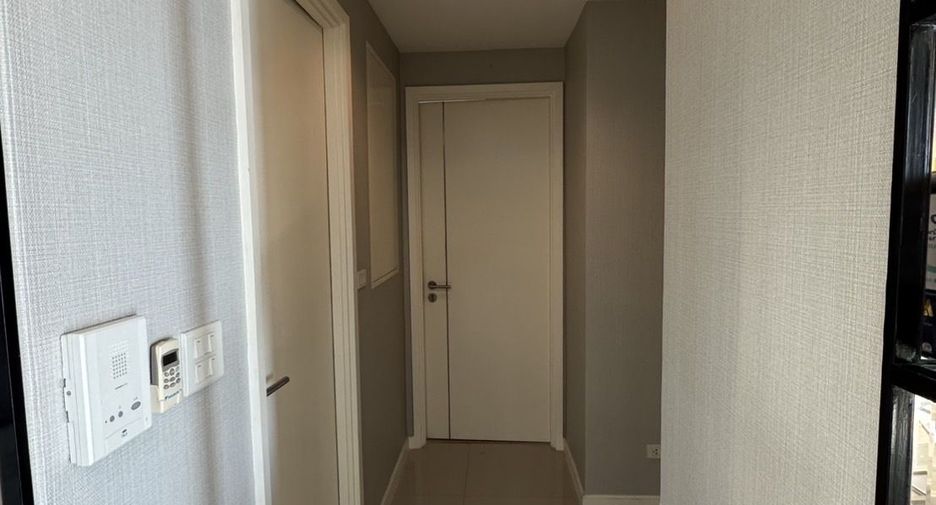 À vendre 2 chambres condo à Yan Nawa, Bangkok