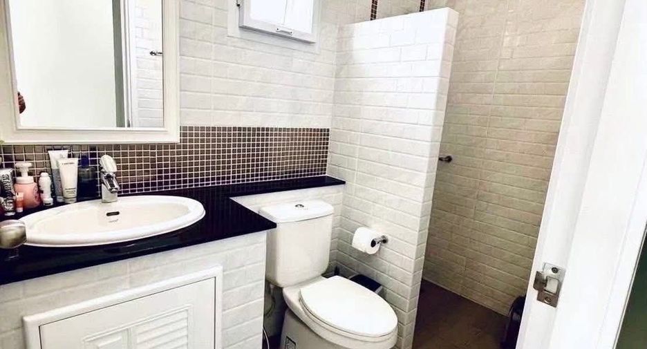 Casa en venta de 4 habitaciones en Hang Dong, Chiang Mai