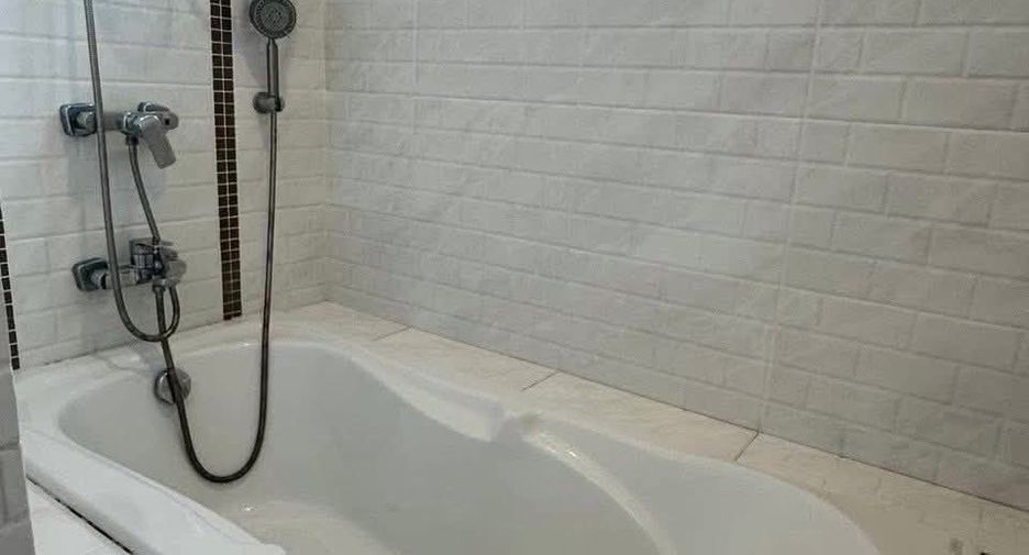 Casa en venta de 4 habitaciones en Hang Dong, Chiang Mai
