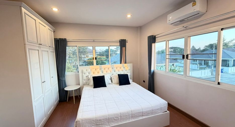 For rent 4 bedrooms house in San Sai, Chiang Mai
