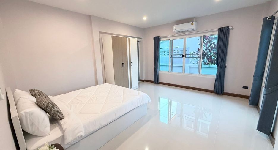 For rent 4 bedrooms house in San Sai, Chiang Mai