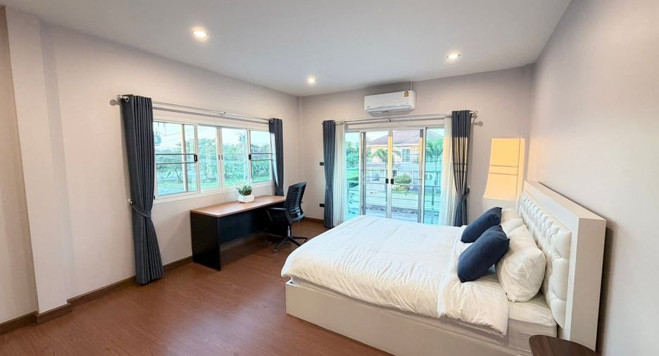 For rent 4 bedrooms house in San Sai, Chiang Mai