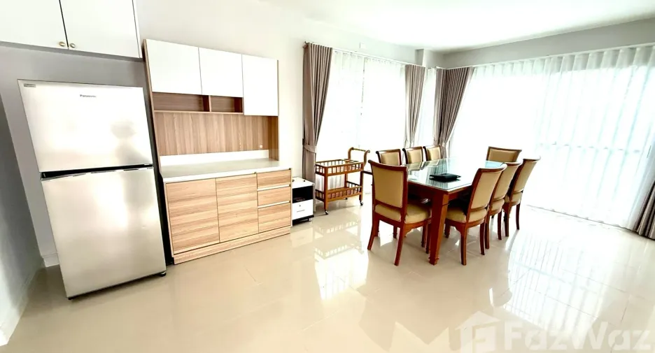 For rent 3 bedrooms house in Mueang Chiang Mai, Chiang Mai
