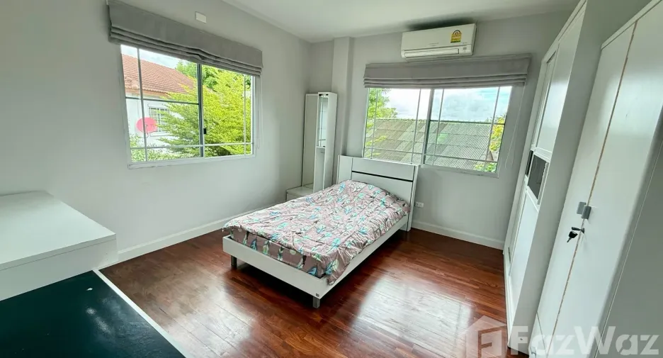 For rent 3 bedrooms house in Mueang Chiang Mai, Chiang Mai