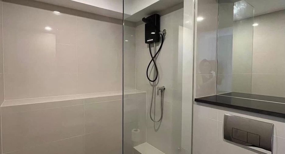 Продажа и аренда 1 кровать кондо в Сатхон, Бангкок