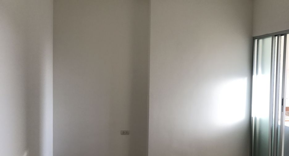 For sale 1 bed condo in Thon Buri, Bangkok