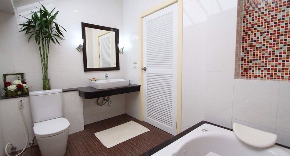 For rent 3 bedrooms villa in Hua Hin, Prachuap Khiri Khan