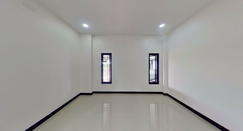 For sale 3 bedrooms house in Saraphi, Chiang Mai