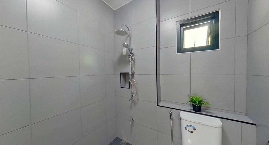 For sale 3 bedrooms house in Saraphi, Chiang Mai