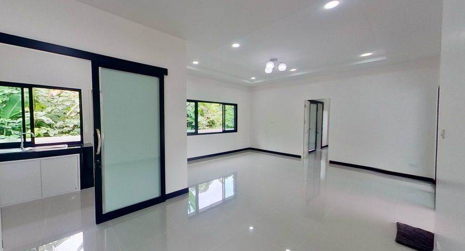 For sale 3 bedrooms house in Saraphi, Chiang Mai