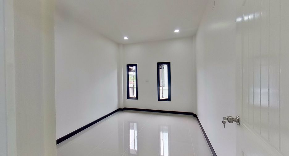 For sale 3 bedrooms house in Saraphi, Chiang Mai