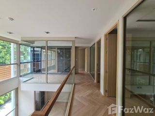 Wohnung zum Kauf mit 3 Zimmer in Watthana, Bangkok