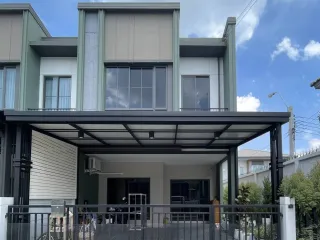 À vendre 2 chambres maison de ville à Sai Mai, Bangkok