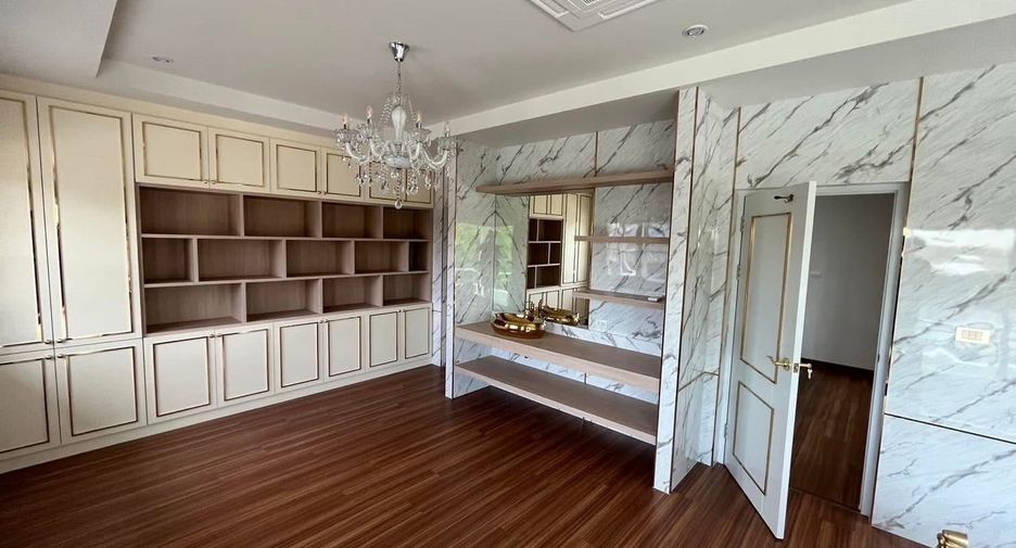 For sale 3 bedrooms house in Hang Dong, Chiang Mai