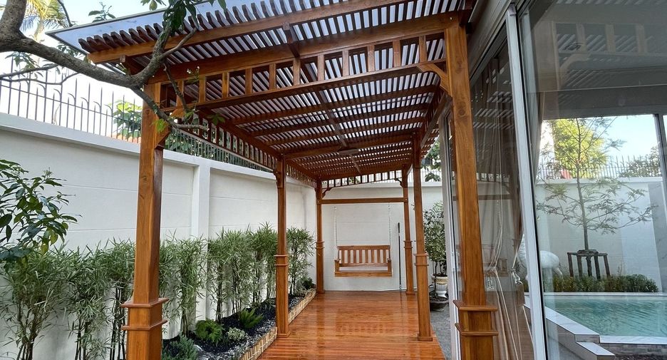 For sale 3 bedrooms house in Hang Dong, Chiang Mai
