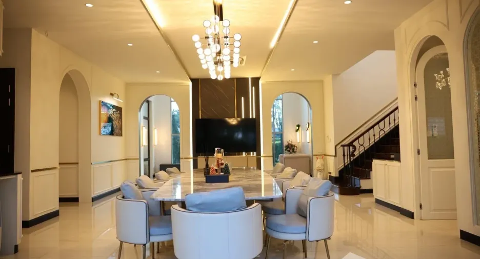 For sale and for rent 5 bedrooms house in Lat Krabang, Bangkok