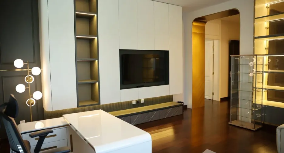 For sale and for rent 5 bedrooms house in Lat Krabang, Bangkok
