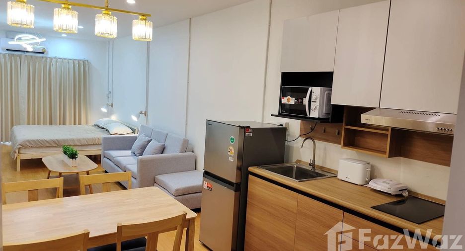 For rent 3 bedrooms townhouse in Mueang Chiang Mai, Chiang Mai