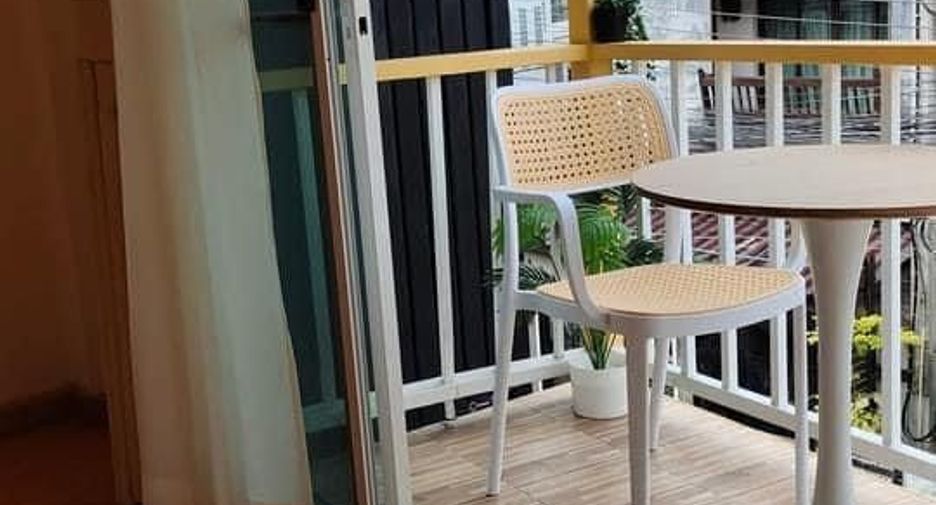 For rent 3 bedrooms townhouse in Mueang Chiang Mai, Chiang Mai