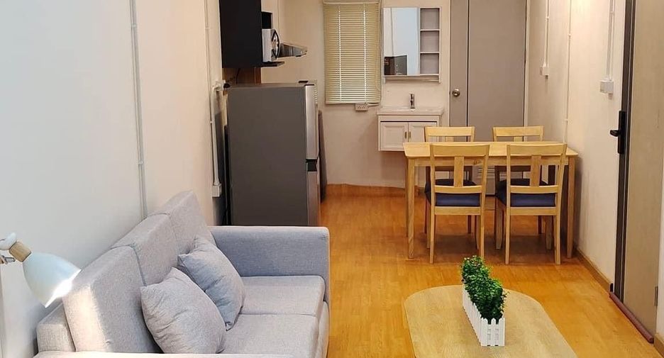 For rent 3 bedrooms townhouse in Mueang Chiang Mai, Chiang Mai