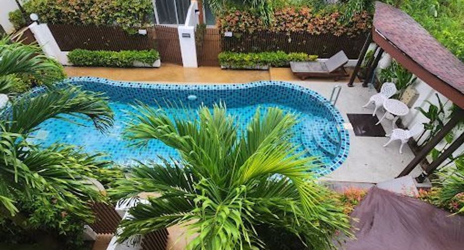 For rent 3 bedrooms townhouse in Kathu, Phuket