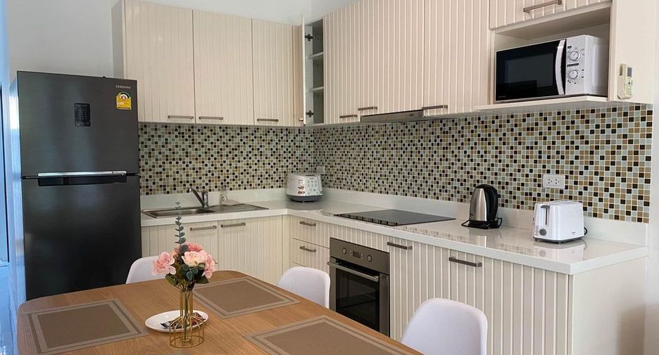 For rent 3 bedrooms townhouse in Kathu, Phuket