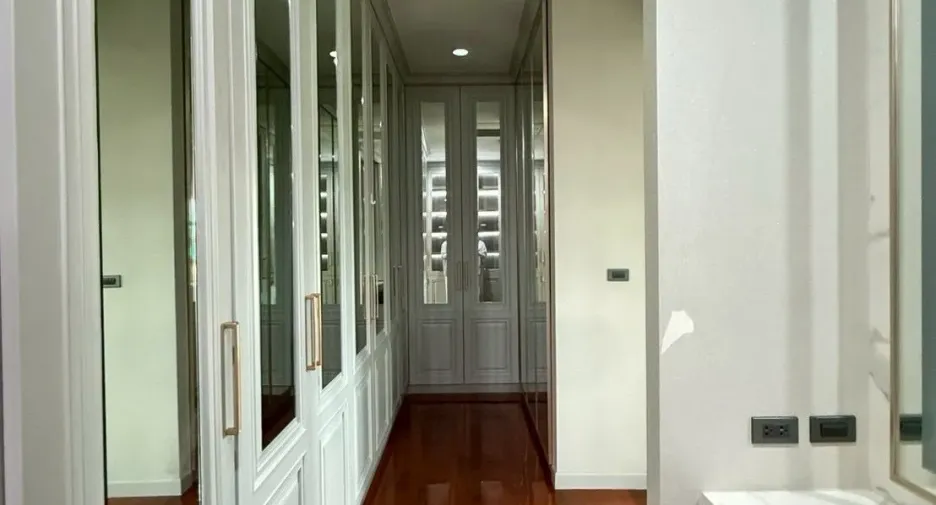 For sale and for rent 4 bedrooms house in Lak Si, Bangkok