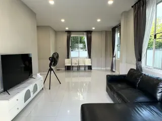À louer 3 chambres maison à Mae Rim, Chiang Mai