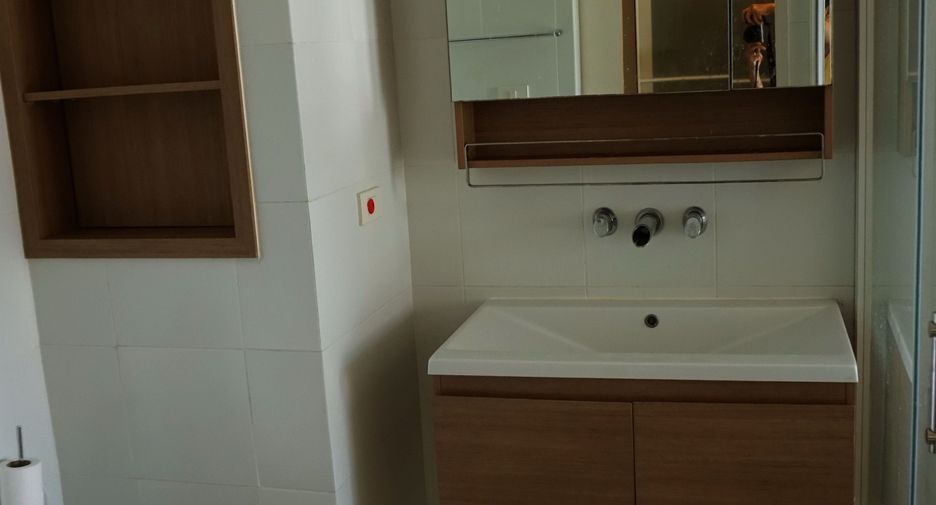 Продажа 1 кровать кондо в Кхлонг Тоеи, Бангкок