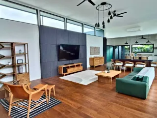 For sale 4 bedrooms villa in Mueang Phuket, Phuket