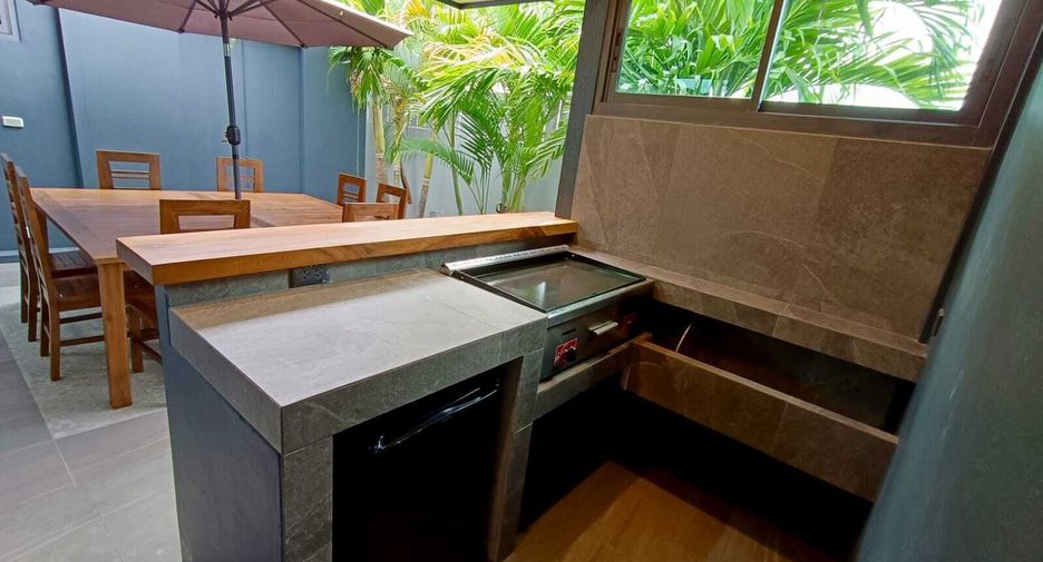 For sale 4 ベッドルーム villa in Mueang Phuket, Phuket